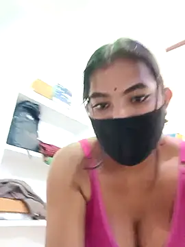 Hot radhaji online show from December 2025 06:02:01 PM