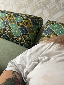 Snapshot of Vita6777 chatting on November 2025 04:50:01 AM Vita6777 online show from November 2025 04:50:01 AM