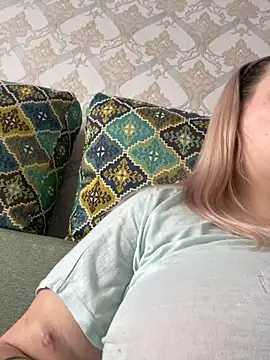 Snapshot of Vita6777 chatting on November 2025 05:44:01 AM Vita6777 online show from November 2025 05:44:01 AM