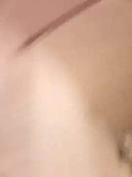 Snapshot of B1GLO chatting on November 2025 12:33:02 AM B1GLO online show from November 2025 12:33:02 AM