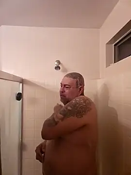 Snapshot of B1GLO chatting on February 2026 01:22:02 PM B1GLO online show from February 2026 01:22:02 PM