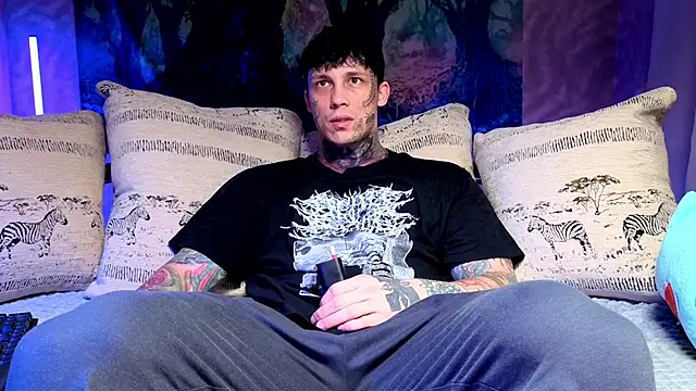 Snapshot of Anubisgods chatting on December 2025 06:40:01 AM Anubisgods online show from December 2025 06:40:01 AM