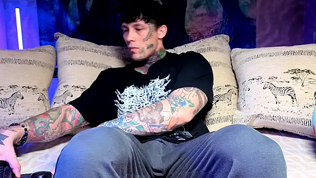 Snapshot of Anubisgods chatting on January 2026 05:47:01 AM Anubisgods online show from January 2026 05:47:01 AM