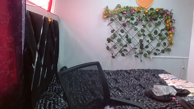 Melani ebony online show from March 2026 01:27:02 PM