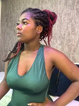 KarinaFlowers  online show from December 2025 11:57:01 AM