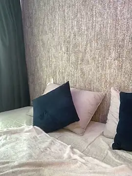 KarinaFlowers  online show from November 2025 12:11:02 PM