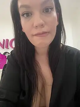 ClaraPasssion online show from November 2025 03:38:01 AM