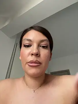 ClaraPasssion online show from June 2026 04:27:02 PM