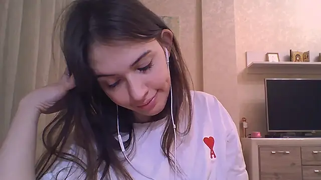 CeyaLier online show from November 2025 05:13:02 PM