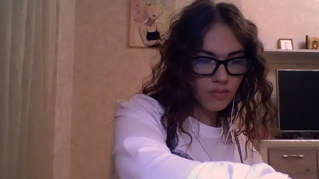 CeyaLier online show from November 2025 05:05:02 PM