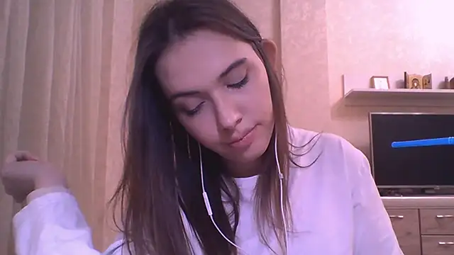 CeyaLier online show from December 2025 09:04:01 PM