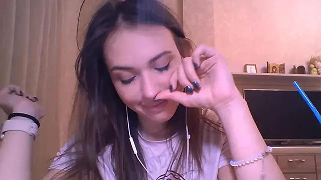 CeyaLier online show from November 2025 07:58:02 PM