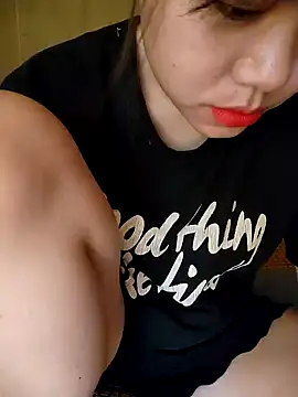 Snapshot of Misu-u chatting on October 2025 06:58:01 AM Misu-u online show from October 2025 06:58:01 AM