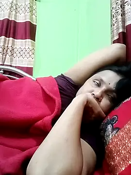 Megla879 online show from November 2025 11:20:02 PM