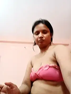 Snapshot of Megla879 chatting on October 2025 02:46:01 AM Megla879 online show from October 2025 02:46:01 AM