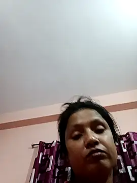 Snapshot of Megla879 chatting on October 2025 11:24:02 PM Megla879 online show from October 2025 11:24:02 PM