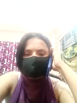 Snapshot of Megla879 chatting on October 2025 11:31:01 AM Megla879 online show from October 2025 11:31:01 AM