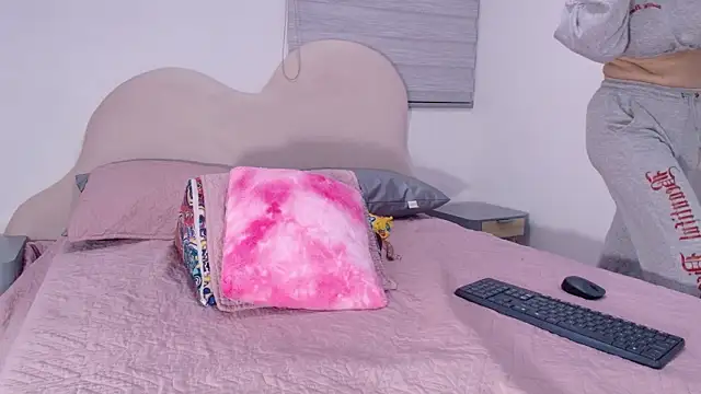 lu mystic online show from February 2026 02:34:01 AM