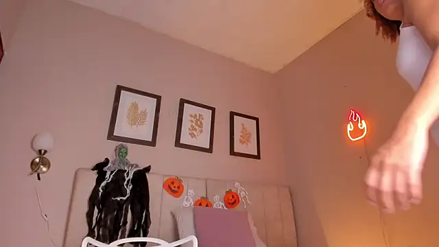 Snapshot of _alison_c chatting on November 2025 11:37:01 AM alison c online show from November 2025 11:37:01 AM