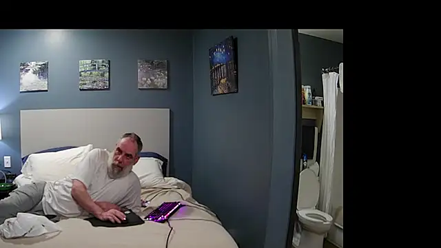 Snapshot of Fuck-Buddy-4U chatting on October 2025 02:19:01 AM Fuck-Buddy-4U online show from October 2025 02:19:01 AM