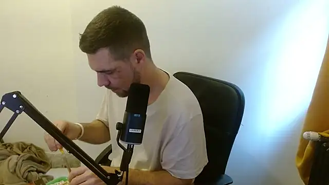 chibrax918 online show from December 2025 09:14:01 AM