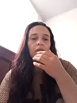 Snapshot of FiorellaDuboi chatting on October 2025 12:18:01 PM FiorellaDuboi online show from October 2025 12:18:01 PM