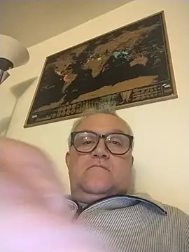 macdut67 online show from April 2026 10:16:02 PM