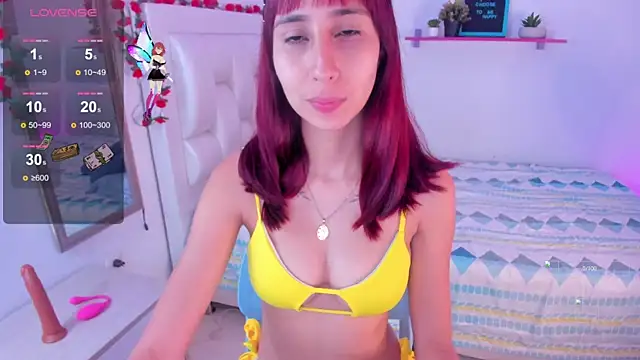 Laaura-Velez online show from December 2025 01:32:02 PM