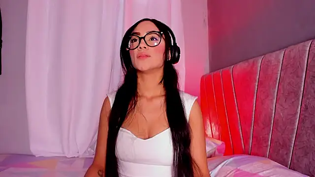 klohe wiilliams online show from March 2026 03:52:01 PM