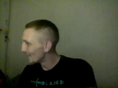 Snapshot of Twolatte chatting on December 2025 08:10:01 PM Twolatte online show from December 2025 08:10:01 PM