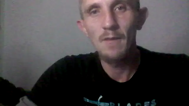 Snapshot of Twolatte chatting on December 2025 10:53:02 PM Twolatte online show from December 2025 10:53:02 PM