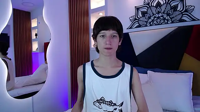 Emo Boy  online show from February 2026 08:44:02 PM