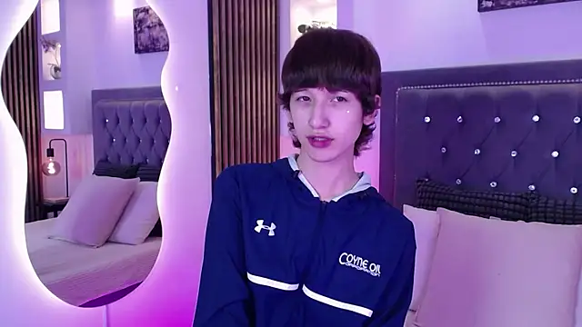 Emo Boy  online show from April 2026 08:26:01 PM
