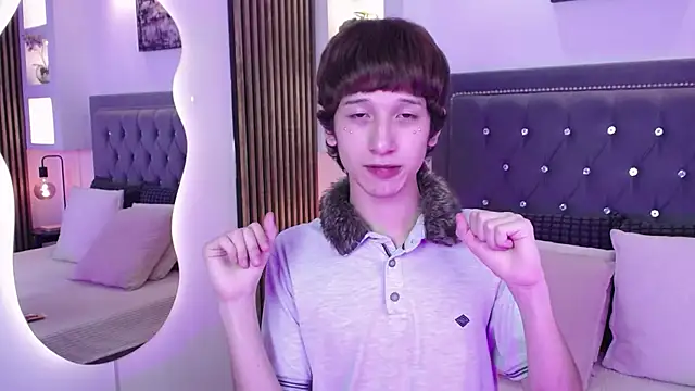 Emo Boy  online show from May 2026 08:39:01 PM