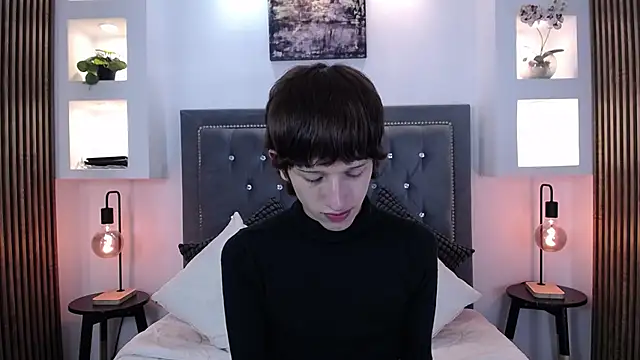 Emo Boy  online show from March 2026 08:24:02 PM