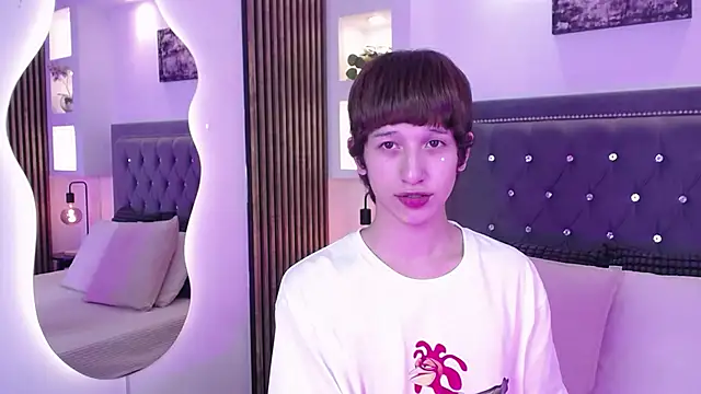Emo Boy  online show from May 2026 08:23:02 PM