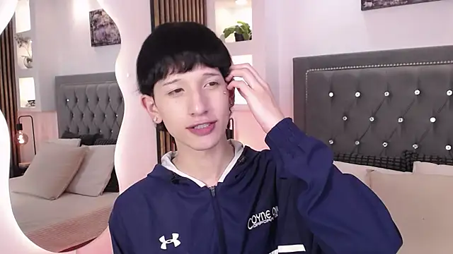 Emo Boy  online show from May 2026 08:18:02 PM