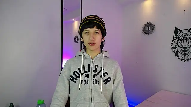 Emo Boy  online show from December 2025 12:52:02 PM