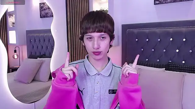 Emo Boy  online show from May 2026 08:34:01 PM