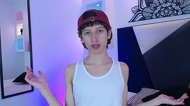 Emo Boy  online show from February 2026 08:08:01 PM