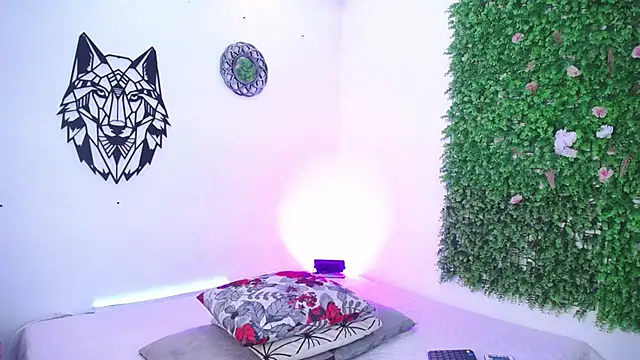 Emo Boy  online show from December 2025 12:39:01 PM