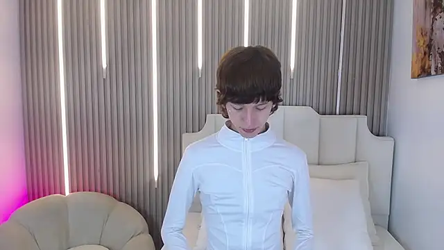 Emo Boy  online show from March 2026 03:36:02 PM