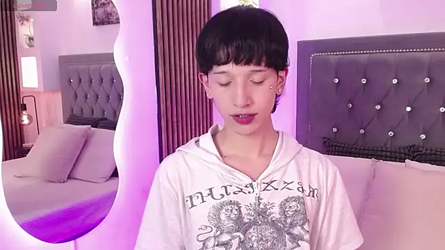 Emo Boy  online show from May 2026 08:26:01 PM