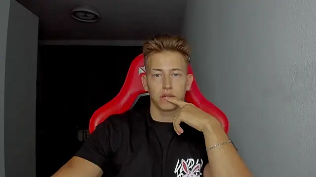 find0m master online show from November 2025 09:47:01 PM