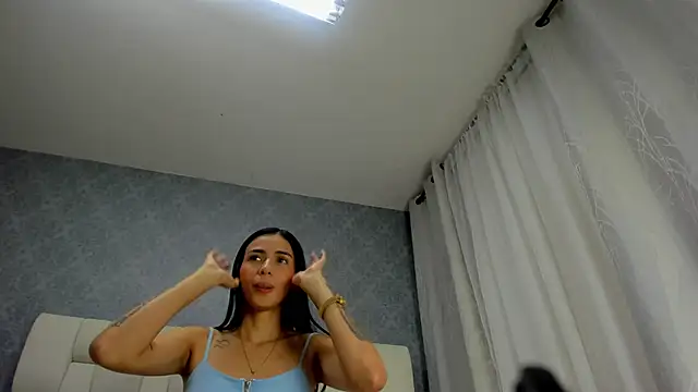 nicollandjhon online show from November 2025 01:31:02 AM