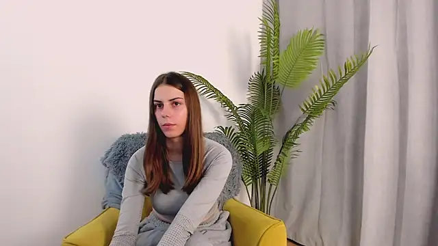 ElaineRothwell online show from October 2025 03:24:02 PM