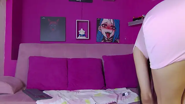 Aranzza Ross online show from November 2025 07:57:01 PM