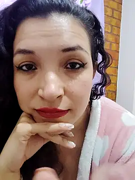Snapshot of Miacollins12 chatting on October 2025 03:20:02 PM Miacollins12 online show from October 2025 03:20:02 PM