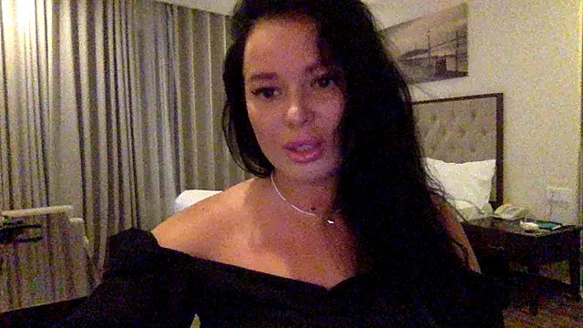 Fayronna online show from February 2026 03:55:01 PM