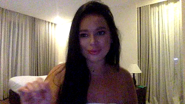 Fayronna online show from February 2026 02:57:01 PM